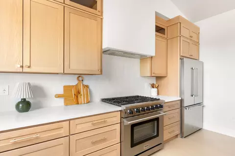 Kitchen - 376 Cuckoo Ct, Applegate, CA 95703 photo 2 of 5