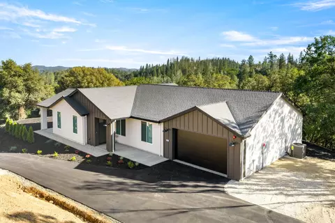 376 Cuckoo Ct, Applegate, CA 95703