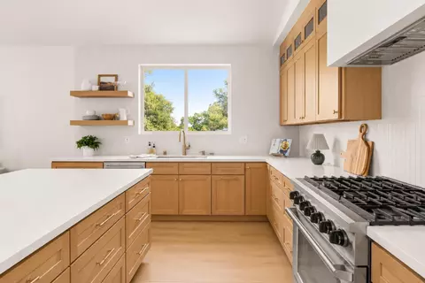 Kitchen - 376 Cuckoo Ct, Applegate, CA 95703 photo 5 of 5