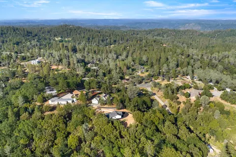 View/Area - 376 Cuckoo Ct, Applegate, CA 95703 photo 3 of 7