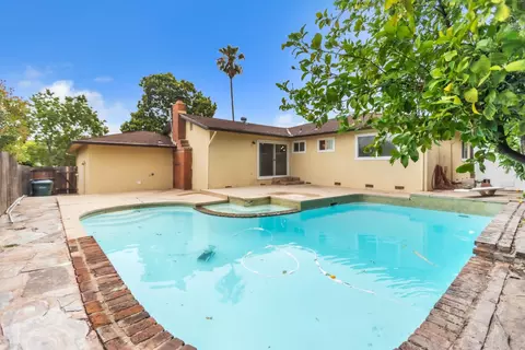Exterior - 5274 Heritage Dr, Carmichael, CA 95608 photo 3 of 4