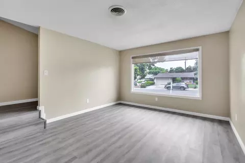 Living - 5274 Heritage Dr, Carmichael, CA 95608 photo 2 of 4