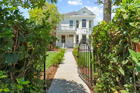 1402 51st St, Sacramento, CA 95819
