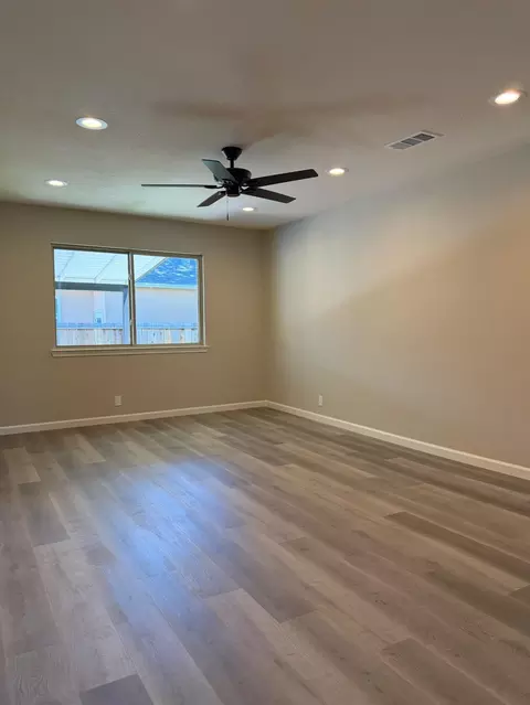 Living - 2304 Coston Ave, Modesto, CA 95350 photo 2 of 4