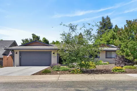8757 Sharmead Way, Fair Oaks, CA 95628