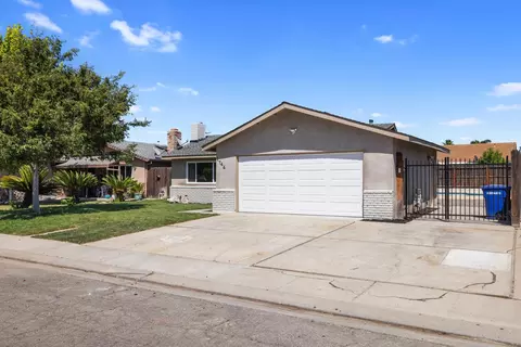 Exterior - 1744 Darwin Ct, Ceres, CA 95307 photo 2 of 9