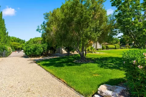 Exterior - 23472 Los Ranchos Dr, Tracy, CA 95304 photo 3 of 10