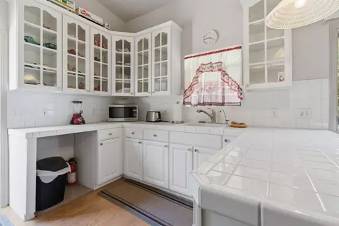 Kitchen - 23472 Los Ranchos Dr, Tracy, CA 95304 photo 3 of 4