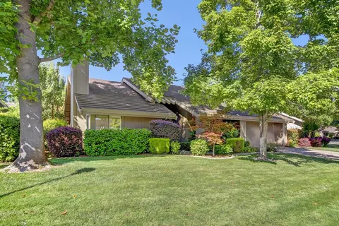 11368 Sutters Fort Way, Gold River, CA 95670