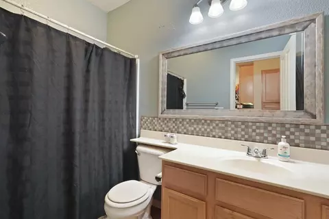 Bath - 378 Eagle, Ione, CA 95640 photo 1 of 3