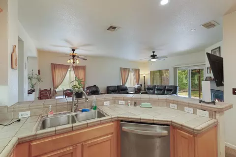 Kitchen - 378 Eagle, Ione, CA 95640 photo 4 of 5