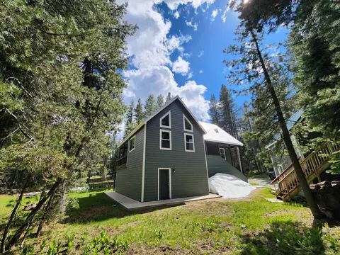 Exterior - 79 Silver Tip Dr, Bear Valley, CA 95223 photo 8 of 12