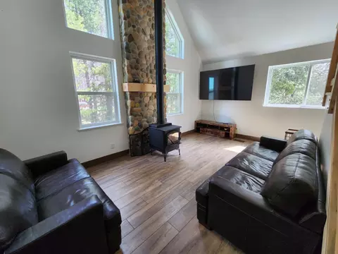 Living - 79 Silver Tip Dr, Bear Valley, CA 95223 photo 2 of 3