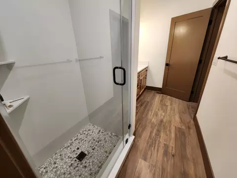 Bath - 79 Silver Tip Dr, Bear Valley, CA 95223 photo 4 of 8