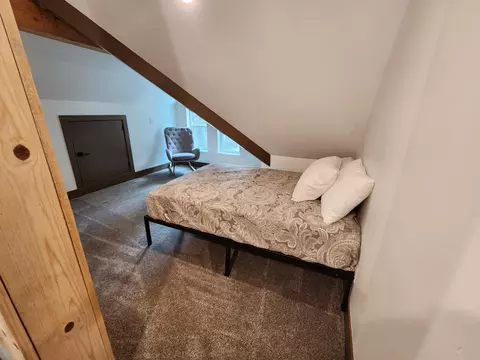 Bedroom - 79 Silver Tip Dr, Bear Valley, CA 95223 photo 3 of 9