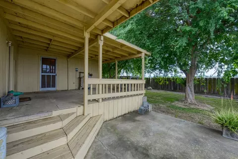 Exterior - 1471 State Highway 33, Gustine, CA 95322 photo 8 of 10