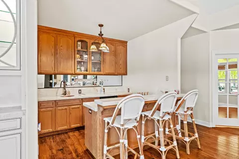 Kitchen - 9885 E Louise, Manteca, CA 95336 photo 7 of 10