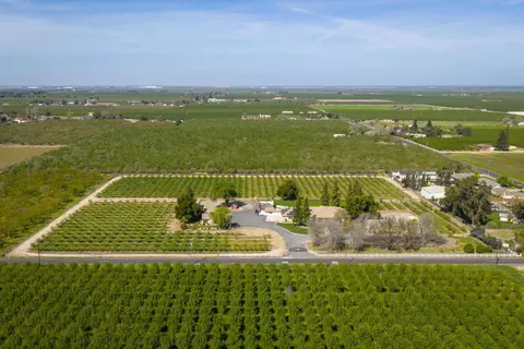 9885 E Louise, Manteca, CA 95336