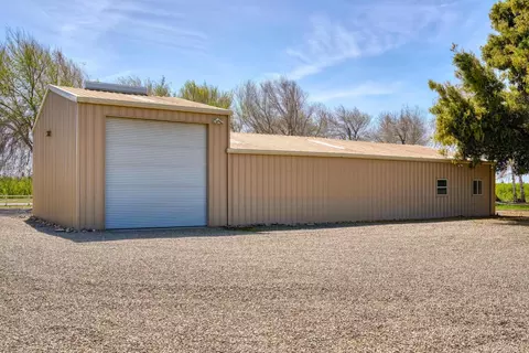 Exterior - 9885 E Louise, Manteca, CA 95336 photo 22 of 31