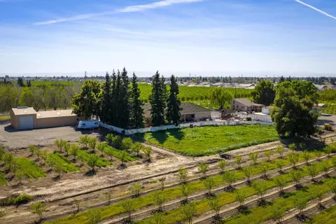 View/Area - 9885 E Louise, Manteca, CA 95336 photo 4 of 5