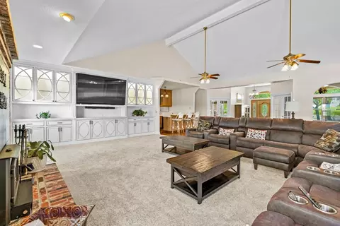 Living - 9885 E Louise, Manteca, CA 95336 photo 3 of 5