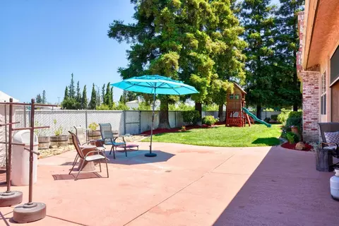 Exterior - 9885 E Louise, Manteca, CA 95336 photo 16 of 31