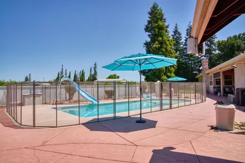 Exterior - 9885 E Louise, Manteca, CA 95336 photo 12 of 31