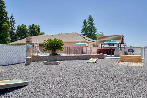Exterior - 9885 E Louise, Manteca, CA 95336 photo 15 of 31