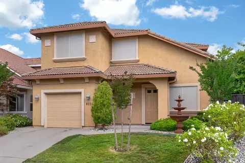 8221 Ashcrest Ln, Fair Oaks, CA 95628