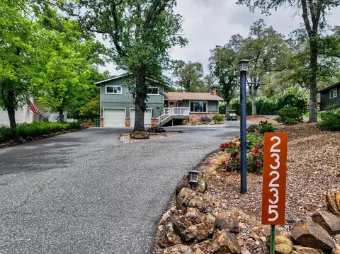 23235 Broadmoor Ct, Auburn, CA 95602