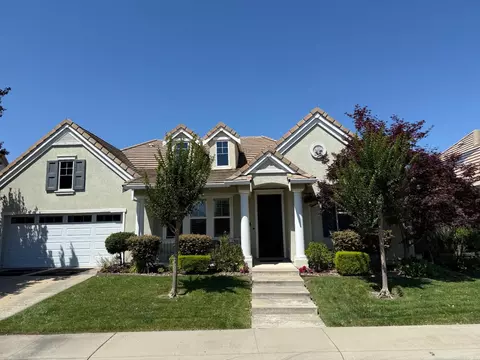 2105 Rhodes Ln, Roseville, CA 95747