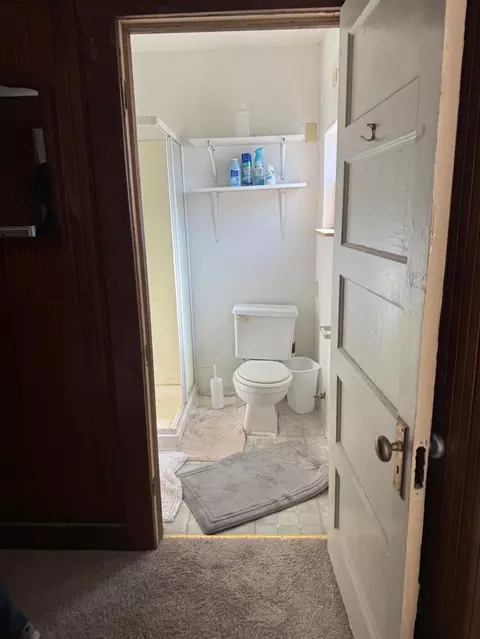 Bath - 301 B St, Isleton, CA 95641 photo 4 of 4