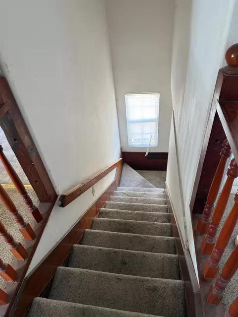 Entry Way - 301 B St, Isleton, CA 95641 photo 1 of 2