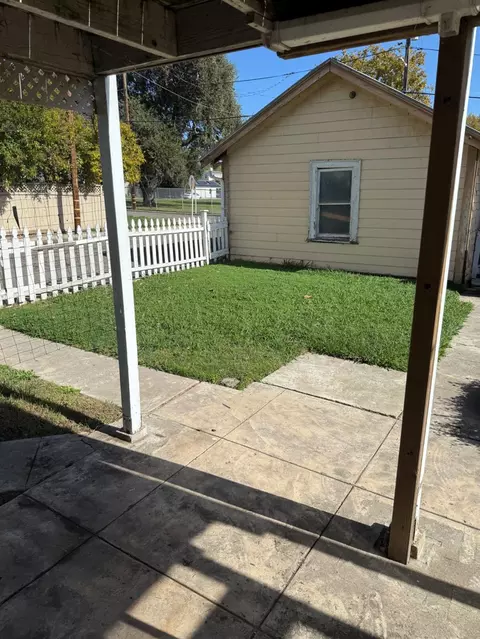 Exterior - 301 B St, Isleton, CA 95641 photo 9 of 9