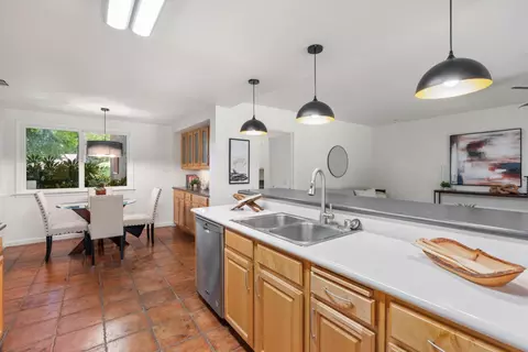 Kitchen - 5135 El Cemonte Ave, Davis, CA 95618 photo 3 of 3