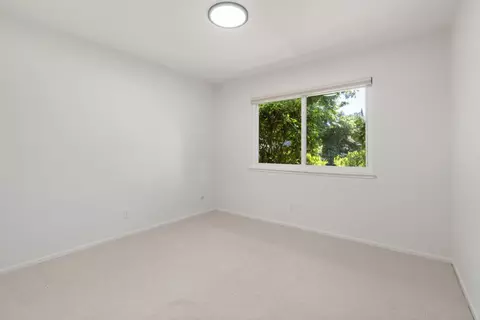 Bedroom - 5135 El Cemonte Ave, Davis, CA 95618 photo 5 of 6