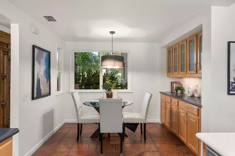 Dining - 5135 El Cemonte Ave, Davis, CA 95618 photo 3 of 3
