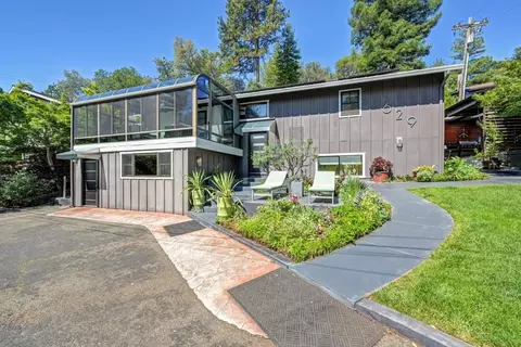 629 Canyon Dr, Auburn, CA 95603