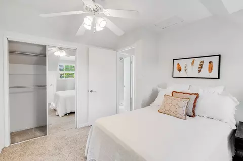Bedroom - 1386 Canterbury Dr, Concord, CA 94521 photo 5 of 8