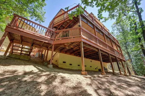 Exterior - 23998 Stable Rd, Sonora, CA 95370 photo 3 of 11
