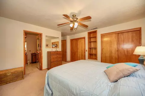 Bedroom - 23998 Stable Rd, Sonora, CA 95370 photo 2 of 4