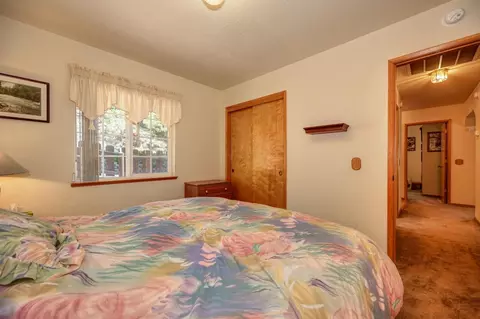 Bedroom - 23998 Stable Rd, Sonora, CA 95370 photo 4 of 4