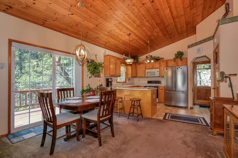 Dining - 23998 Stable Rd, Sonora, CA 95370 photo 1 of 2