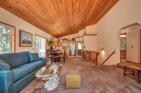 Living - 23998 Stable Rd, Sonora, CA 95370 photo 3 of 4
