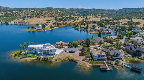 185 Sanguinetti Ct, Copperopolis, CA 95228