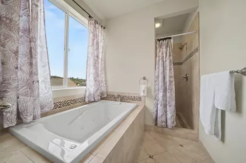 Bath - 6066 Bluff View Rd, Copperopolis, CA 95228 photo 3 of 7