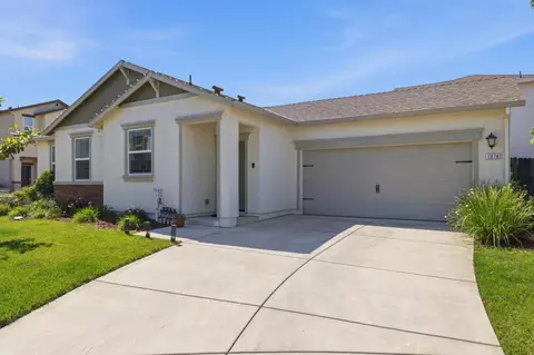 1974 Manchester Dr, Marysville, CA 95901