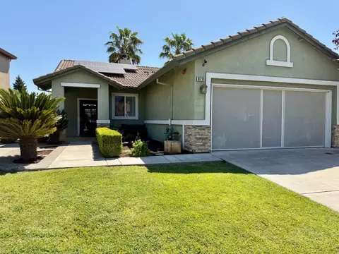 879 Wallace Dr, Woodland, CA 95776