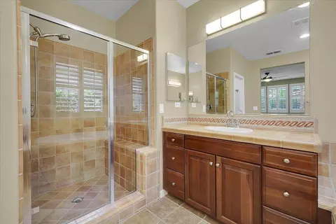 Bath - 1668 Abilene Cir, Rocklin, CA 95765 photo 1 of 9