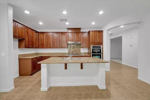 Kitchen - 1668 Abilene Cir, Rocklin, CA 95765 photo 2 of 4
